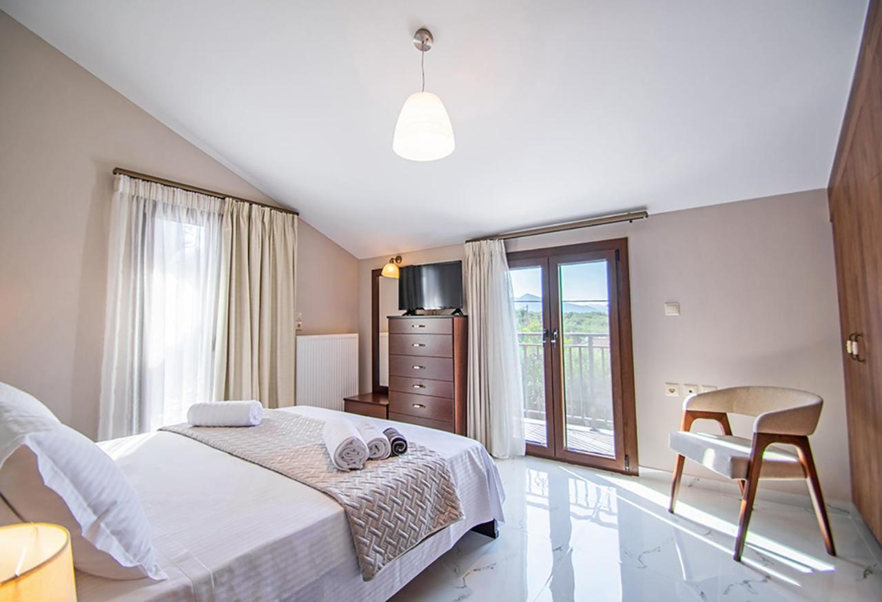 Zissis Villa & Pool 5Min Drive To Beach Kato Yerakarion Екстер'єр фото