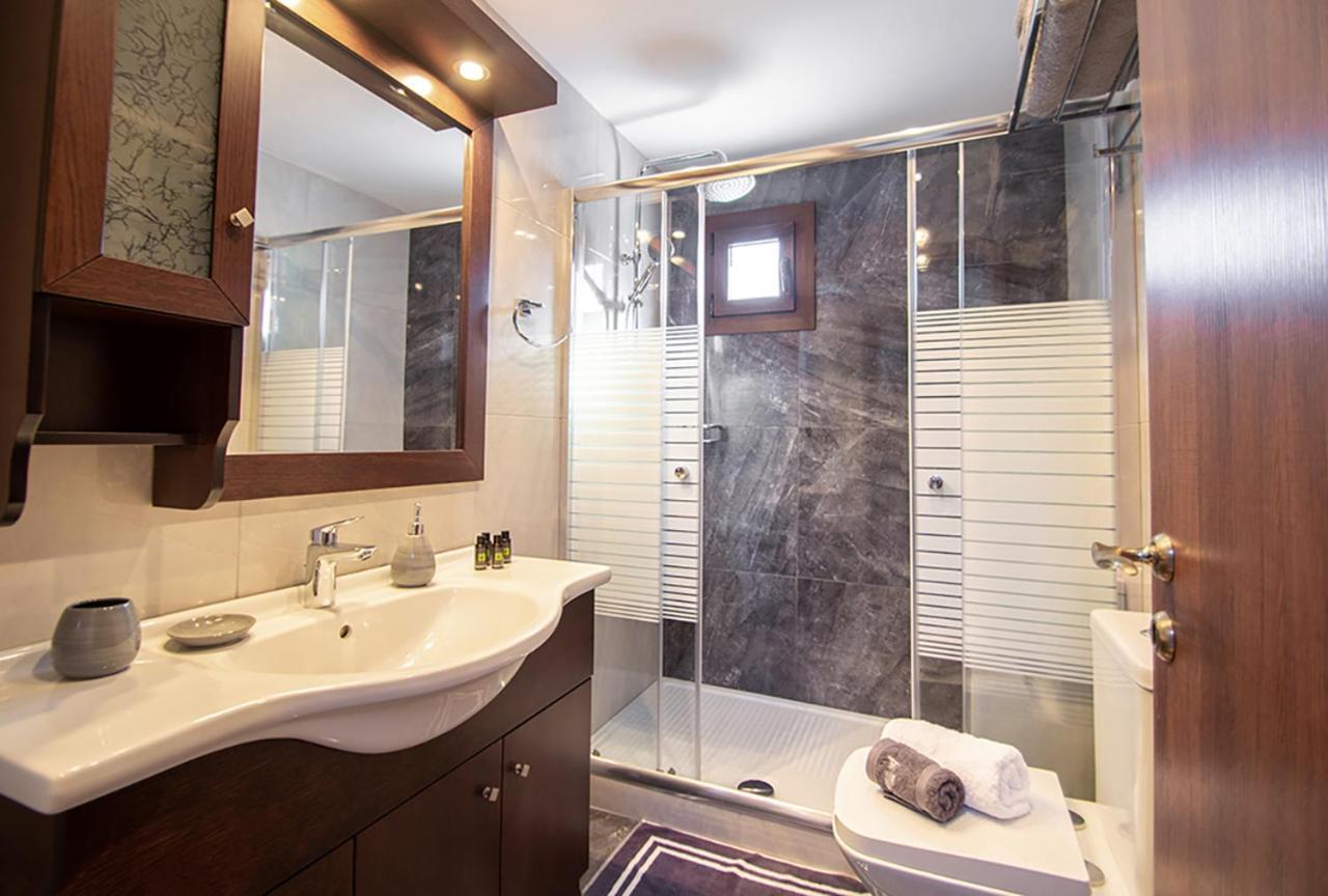 Zissis Villa & Pool 5Min Drive To Beach Kato Yerakarion Екстер'єр фото