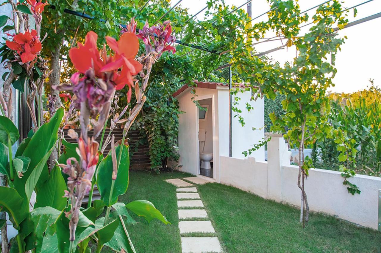 Zissis Villa & Pool 5Min Drive To Beach Kato Yerakarion Екстер'єр фото