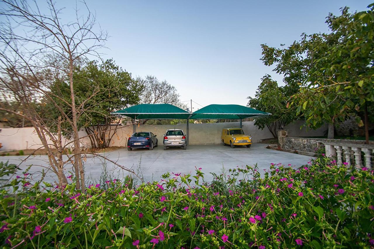 Zissis Villa & Pool 5Min Drive To Beach Kato Yerakarion Екстер'єр фото